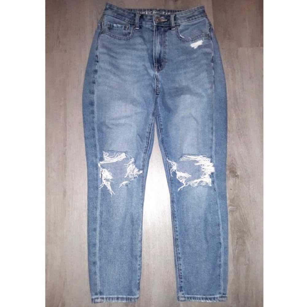 American Eagle Distressed Denim Straight Leg Boyfriend Mom Jeans Size 00 X-Short